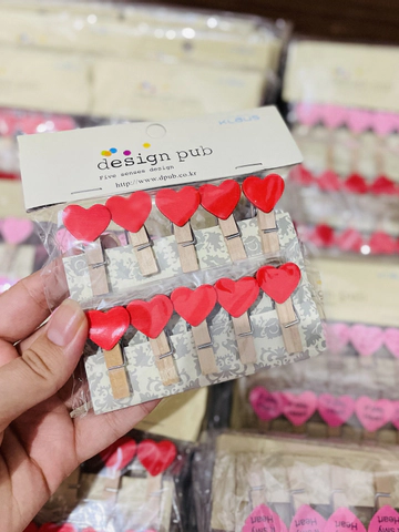 گیره قلبی قرمز